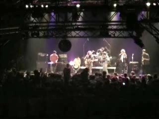 High on vibes @Exo7 live - Police Boy