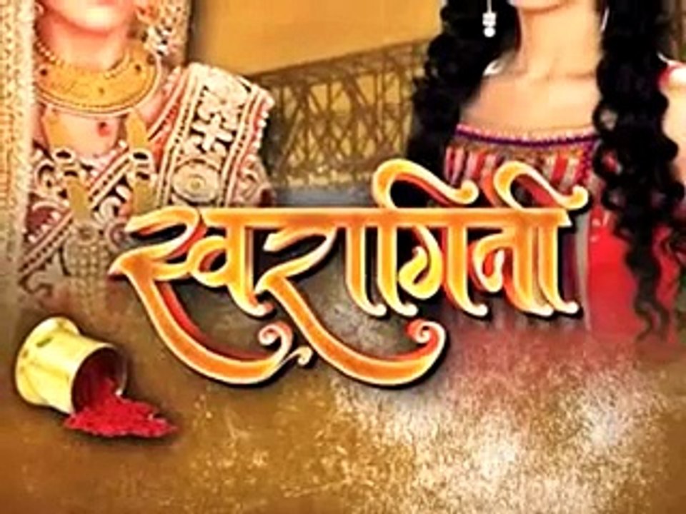 Helly yani ki Swara ko Hua Dengue jis se Shooting ke waqt woh hui set par behosh - 21 october 2015 - Swaragini