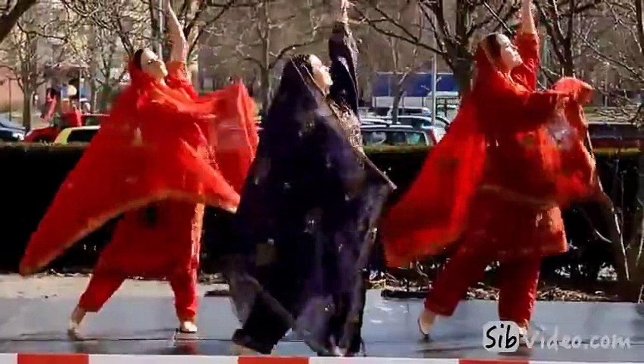 Baloch-Girl-Dancing