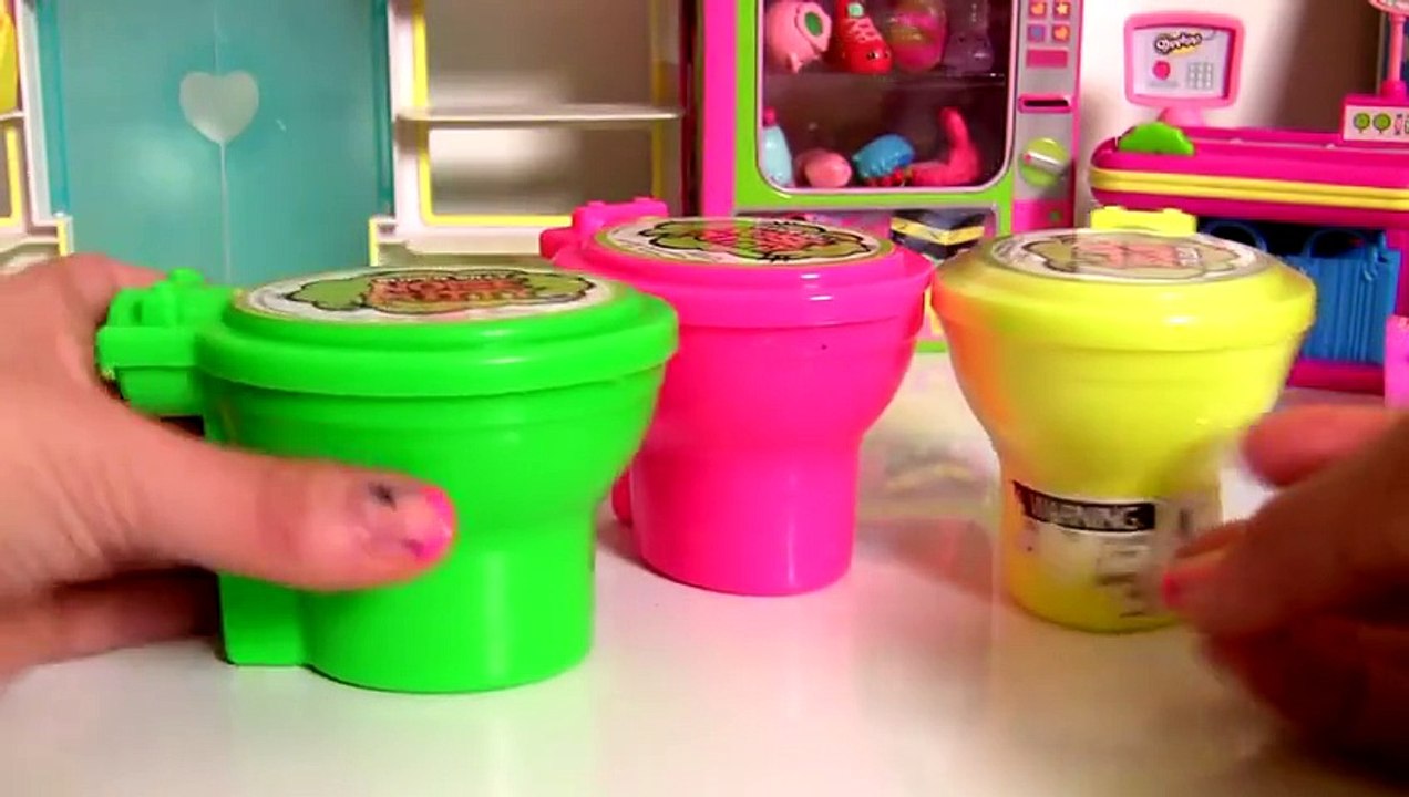 Funny Toilet Fart Putty Toys with Nickelodeon Peppa Pig and George Pig Funny Prank Pedos