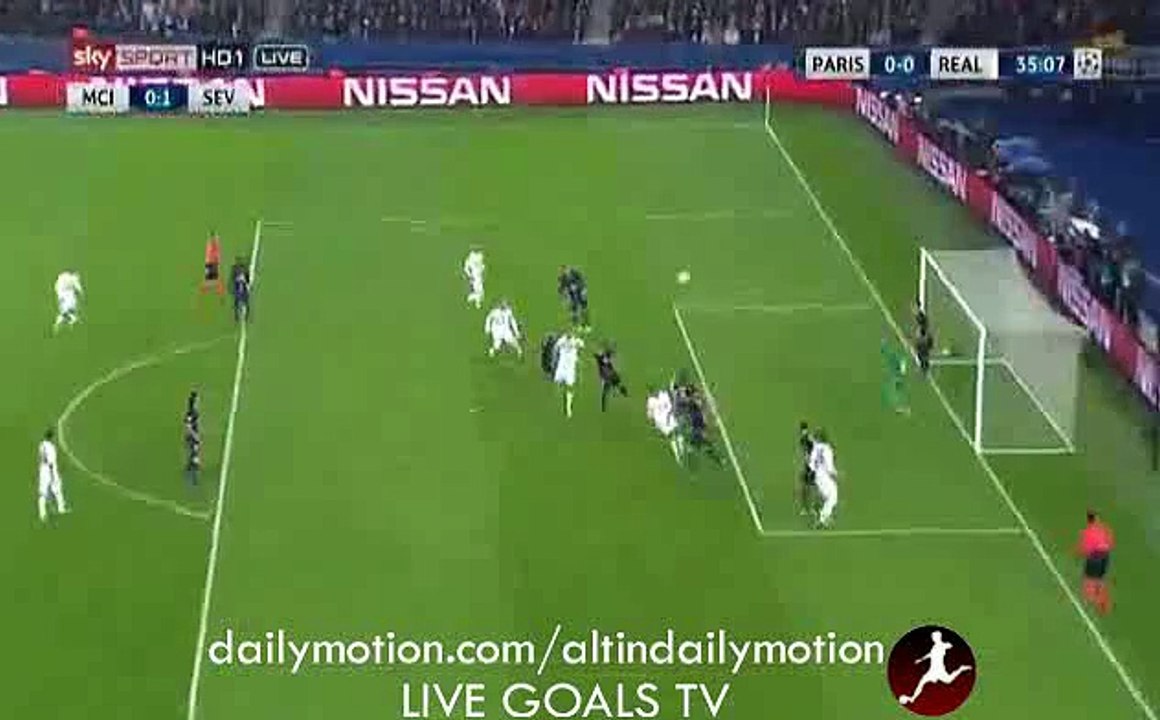 Cristiano Ronaldo Hits Crossbar - PSG vs Real Madrid - Champions League - 21.10.2015