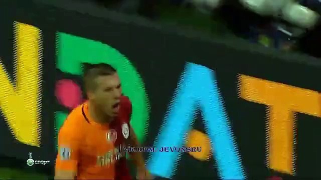 Lukas Podolski GOAL | Galatasaray 2 - 1 Benfica