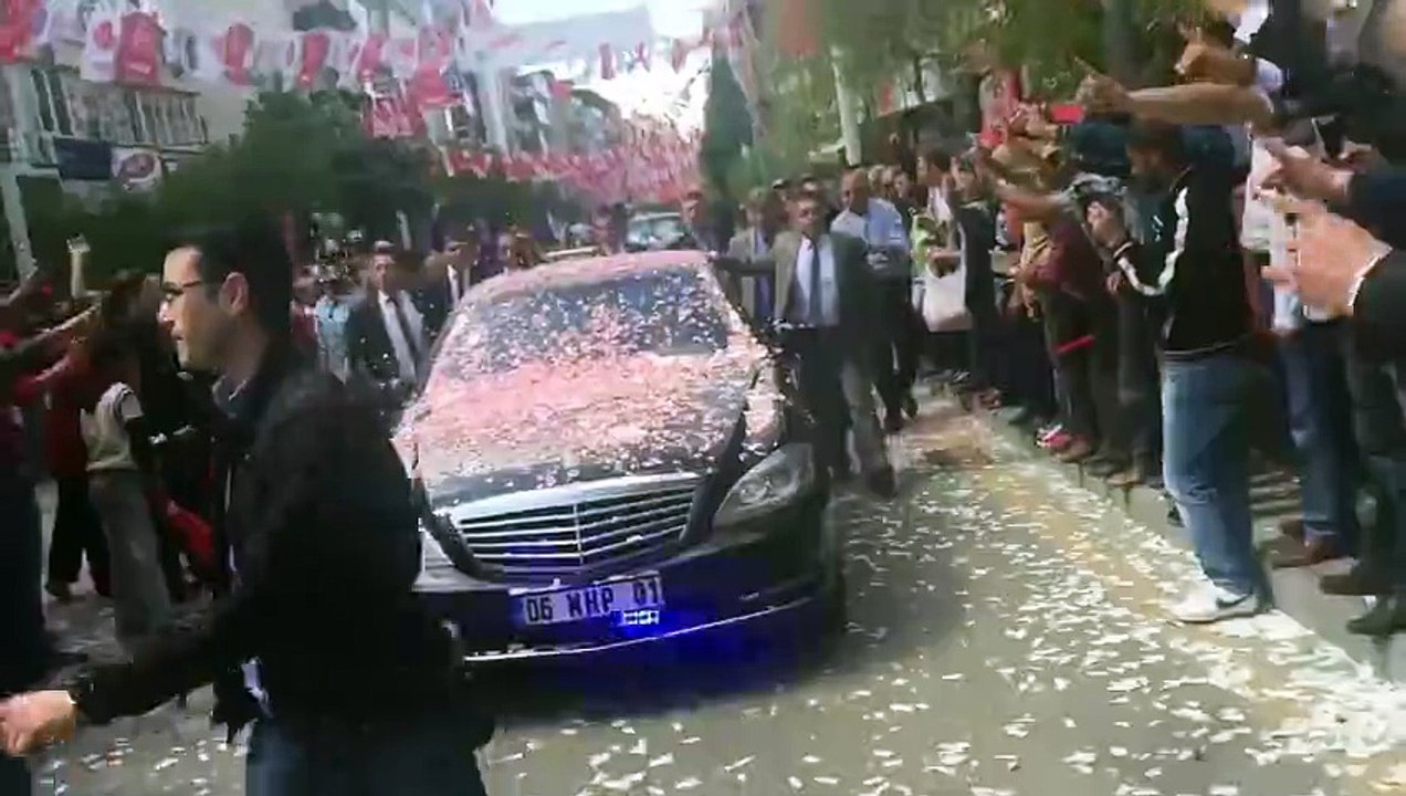 Engelleri Aşa Aşa Geliyoruz Yılmadan Yıkılmadan Geliyoruz