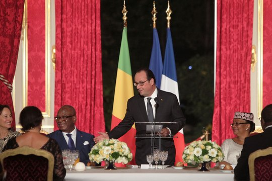 Toasts lors du dîner en l'honneur du président malien Ibrahim Boubacar Keïta