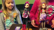 Mattel EVER AFTER HIGH DOLL Holly and Poppy OHair Daughters of Rapunzel