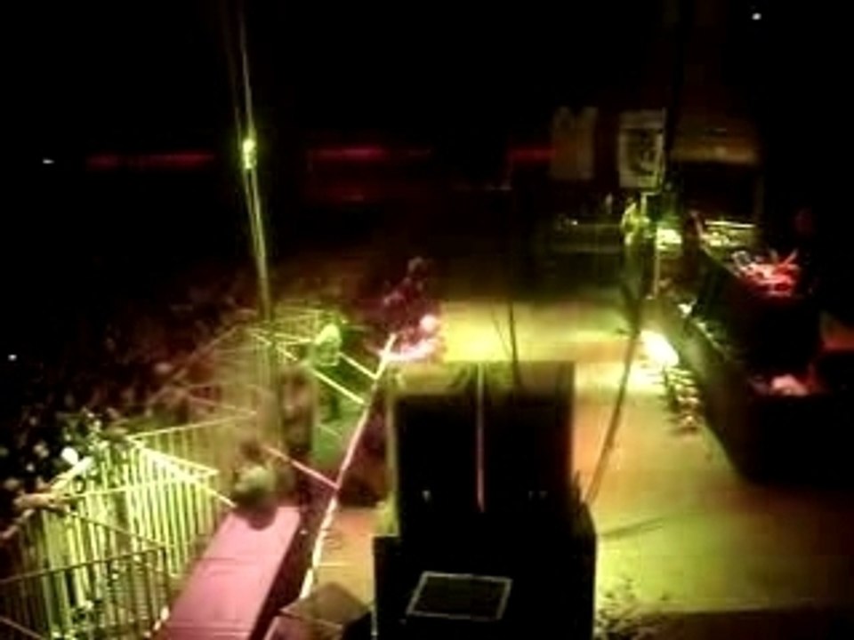 Saian supa crew - angela - live in chili