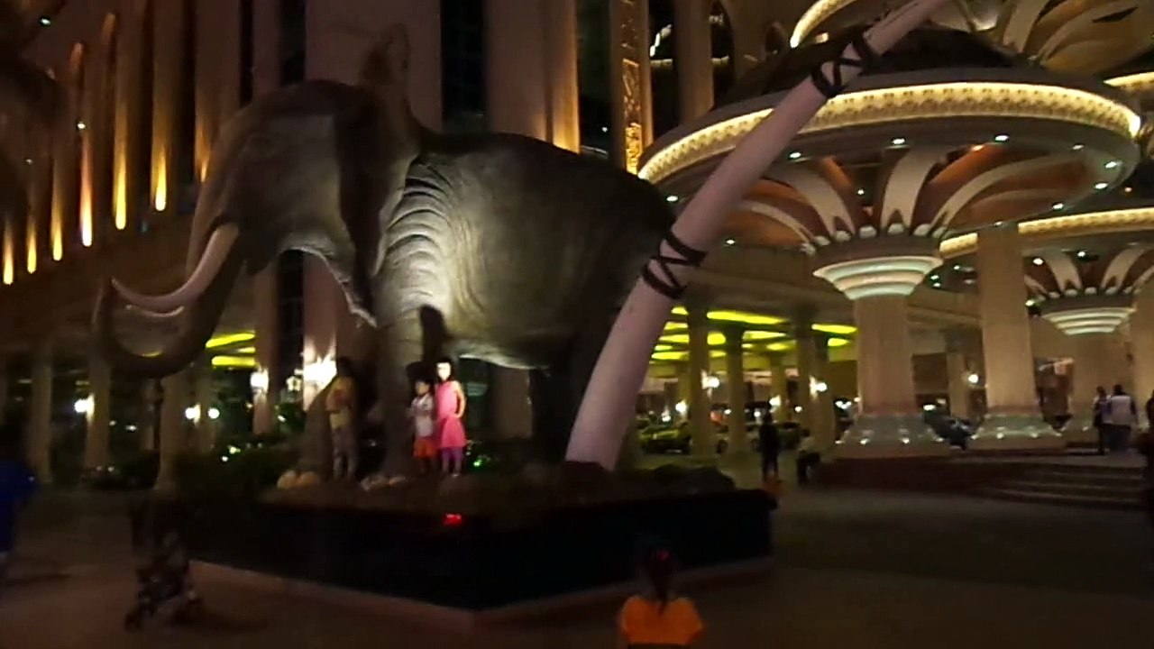 SUNWAY LAGOON NIGT VIEW