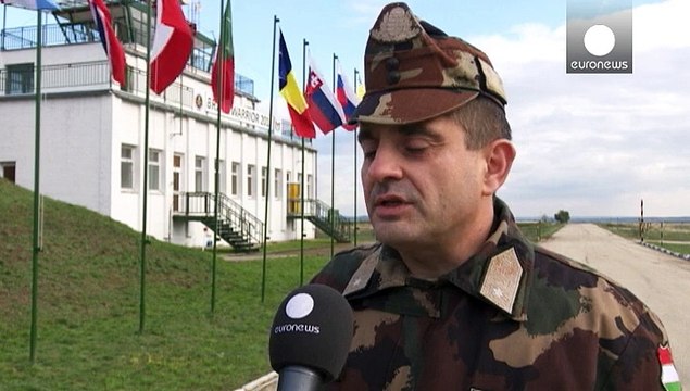 Harci gépek karcolták az eget Gyulafirátót felett