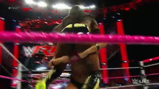 Naomi vs. Nikki Bella: Raw, October 12, 2015