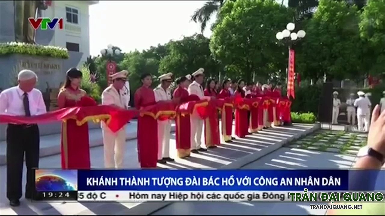 Đại tướng Trần Đại Quang dự lễ khánh thành tượng đài Bác Hồ với Công an nhân dân