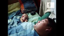 Baby can sleep cause of snoring dad