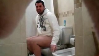 [PRANK] Funny man prank toilet