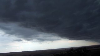 Chasse aux orages (6 juillet 2014) - Bel orage en approche près de Pont St Vincent(54)