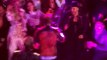 Kendall Jenner et Gigi Hadid dansent pendant le concert des  Backstreet Boys