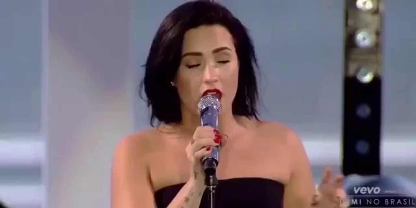 Demi Lovato - Skyscraper Live in Brazil - VEVO Sessions by Fanta 20 10 2015