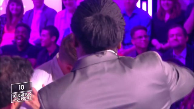 Matthieu Delormeau embrasse follement Erika Moulet