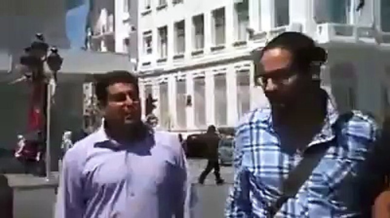 عركة في شارع الحبيب بورقيبة و تدخل البوليس في اللحظات الأخيرة
