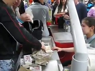 Самая терпеливая кассирша