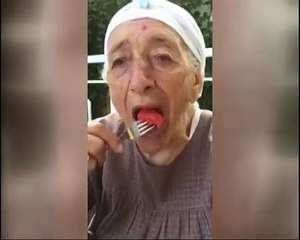 Karadenizli Nineye Şaka Yaparsanız Karşılığını Alırsınız