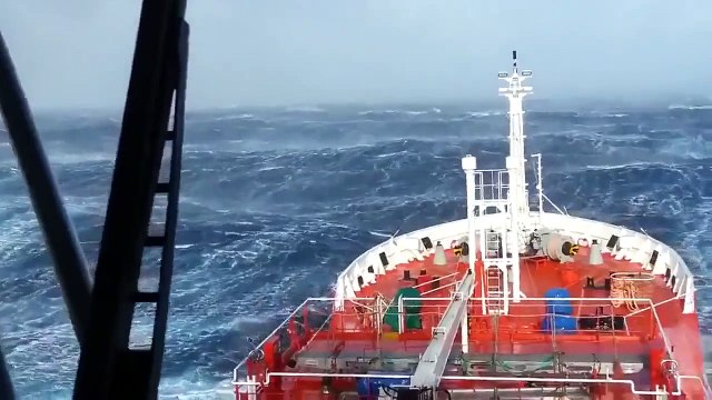 Sıkıldıysanız tam ekran yapın ve sadece izleyin!