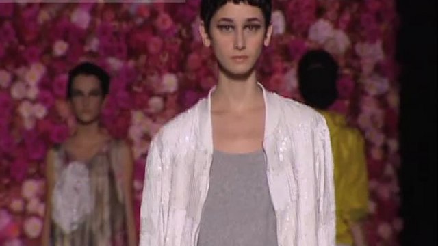 DRIES VAN NOTEN Fashion Show Spring Summer Paris 2007 by Fashion Channel