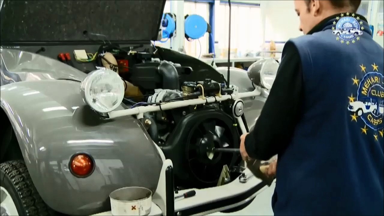 Comment remplacer une courroie alternateur de 2CV  MEHARI -GarageGeorges.com