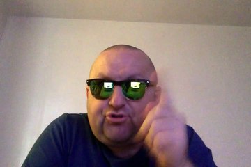 Monday morning upload. We got to think ourself's very lucky in life.-0t_JStdPsqs