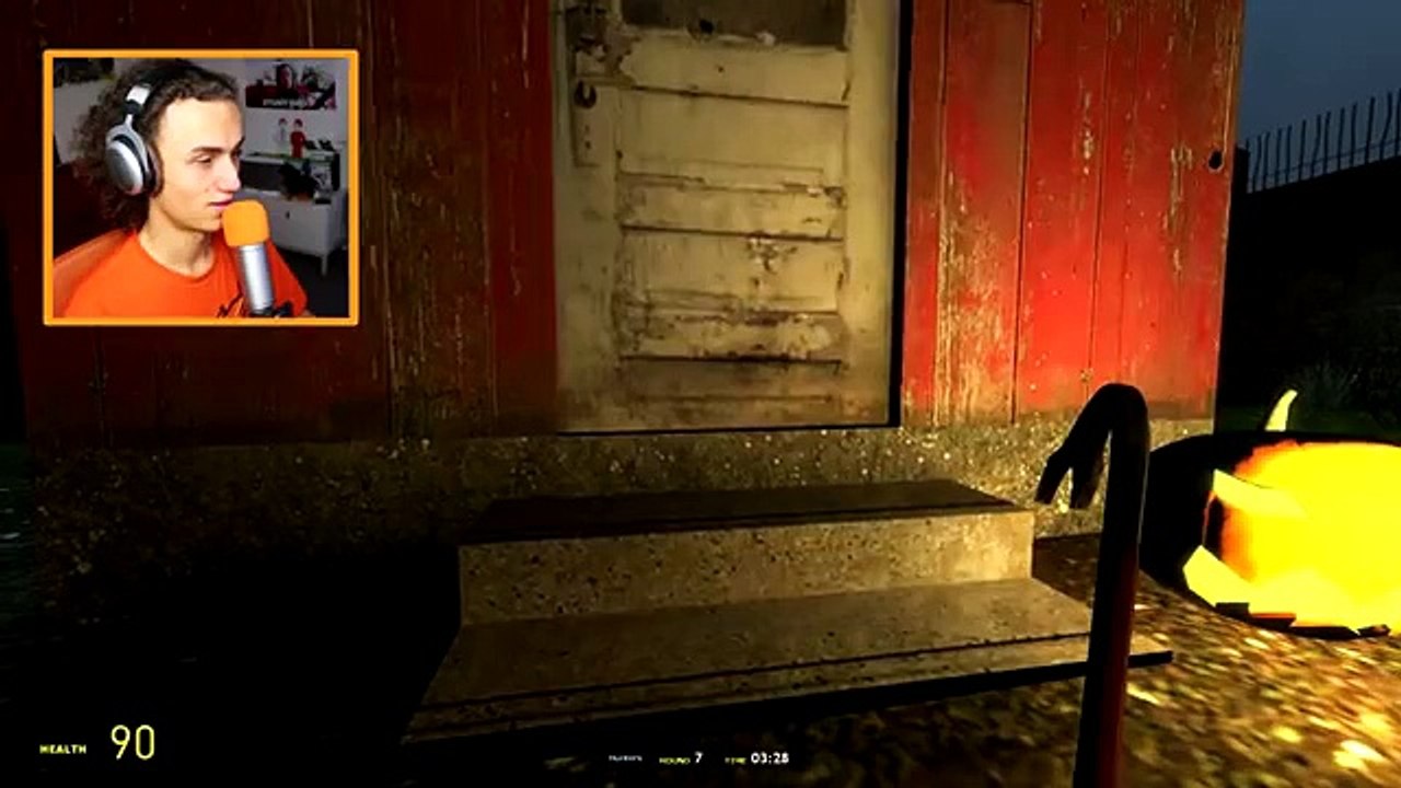 KWEBBELKOP-SCARY HALLOWEEN HOUSE PROP HUNT! (Garrys Mod)