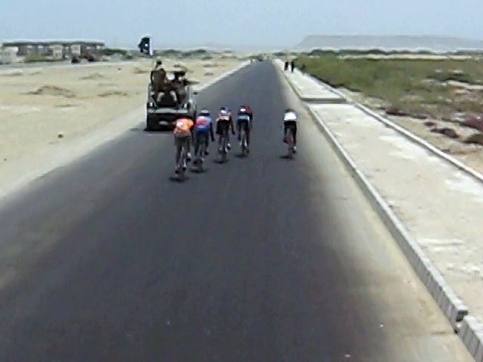 Kaleem Awan in Action Chief Organizer Pakistan Cost Guard Karachi Gawadar Cycle Race (21)