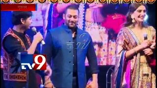 Salman Khan, Sonam Kapoor GARBA at Ahmedabad, Prem Ratan Dhan Payo Promotion-TV9