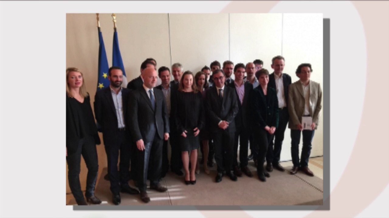 Le Top Flop : La grande distribution valorise la French Tech / Un sénateur PS condamné à un an de prison ferme