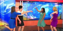 Memphis News Anchors Dance to “hit the Quan” on Live Air Dancing News Anchors