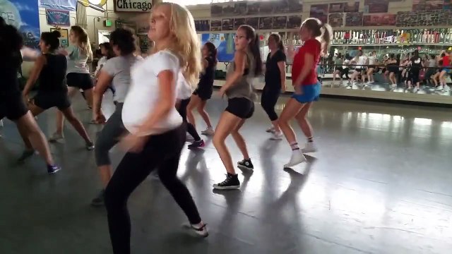 27 Weeks Pregnant with 3rd baby Hip Hop Dancing