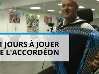Celui qui veut jouer de l'accordéon pendant 264 heures