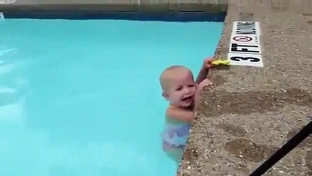 Doğuştan yetenekli bu çocuk - Funny videos - Komik videolar