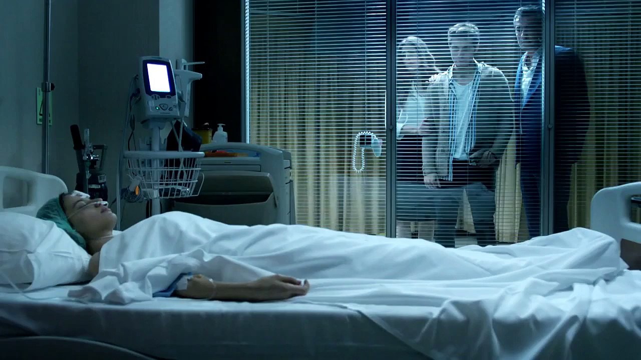 Paramparça 1. Bölüm Fragmanı