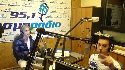 2011.04.13 Nikos Oikonomopoulos @ Cosmoradio FM 95.1