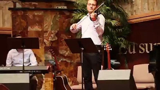 FOARTE FRUMOS SI INALTATOR