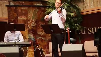 FOARTE FRUMOS SI INALTATOR