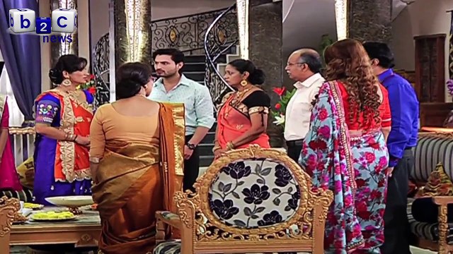 Meri Aashiqui Tum Se Hi - 23rd Oct 2015 - Parul Ko ae Ladke wale Dekhne