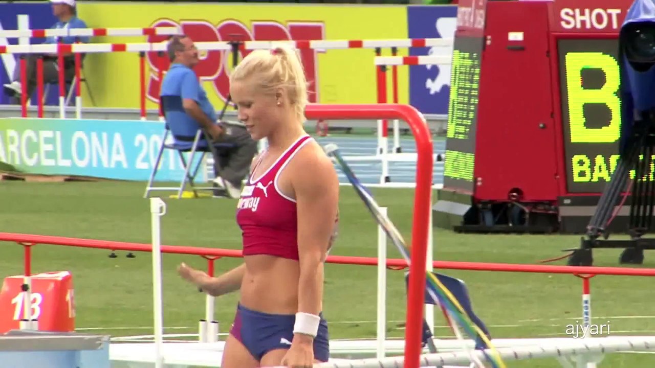 Cathrine Larsåsen 02, beautiful pole vaulter jump and after jump