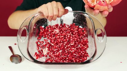 Kivi yanlış soyuluyor! Doğrusu burada! (How to peel kiwi the right way) ENG SBT