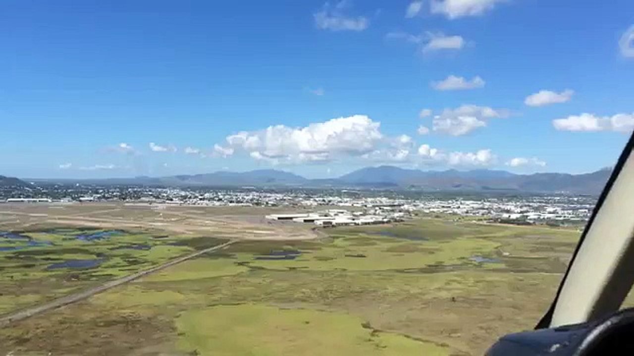 Townsville Airport Landing - Nautilus Aviation