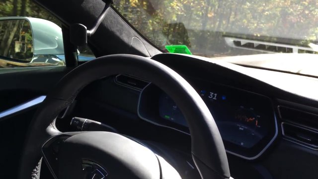 Quand le pilote automatique d'une Tesla SP90D veut tuer le conducteur