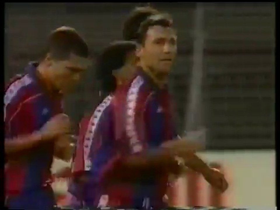 Barcelona`s Romário & Stoichkov score vs. Ajax in the Gamper Trophy 1993