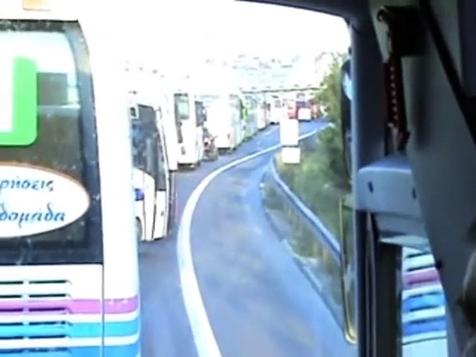 2500 PAOK hooligans on road to Turkey