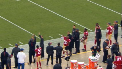 Kaepernick hits guy in head on throw out of bounds