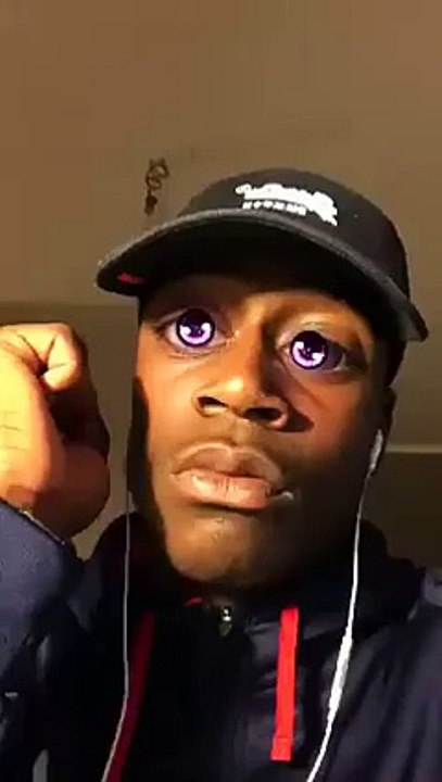 Un jeune homme trollé par Snapchat