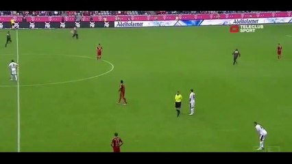 Crazy Girl Pops On Field During Bayern Munich Match