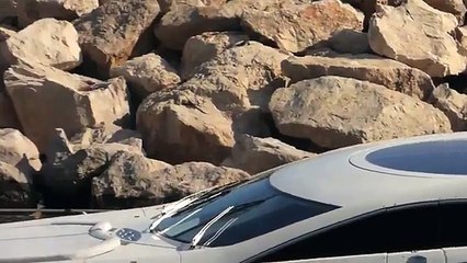 Sunseeker Predator 82 (up close)